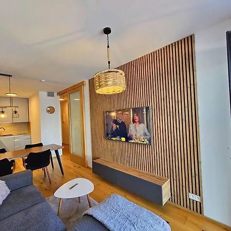 Superior S Terasou 2 - Ski&bike, Apartament Jańskie Łaźnie